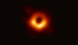 Images des trous noirs : de la théorie à la première observation @ Le Telescope